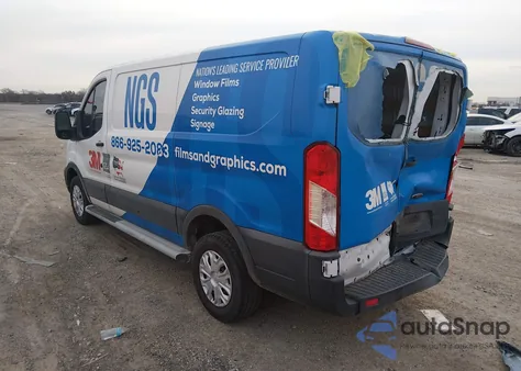 2021 Ford Transit-250 z USA, uszkodzony, nr VIN 1FTBR1Y82MKA44008